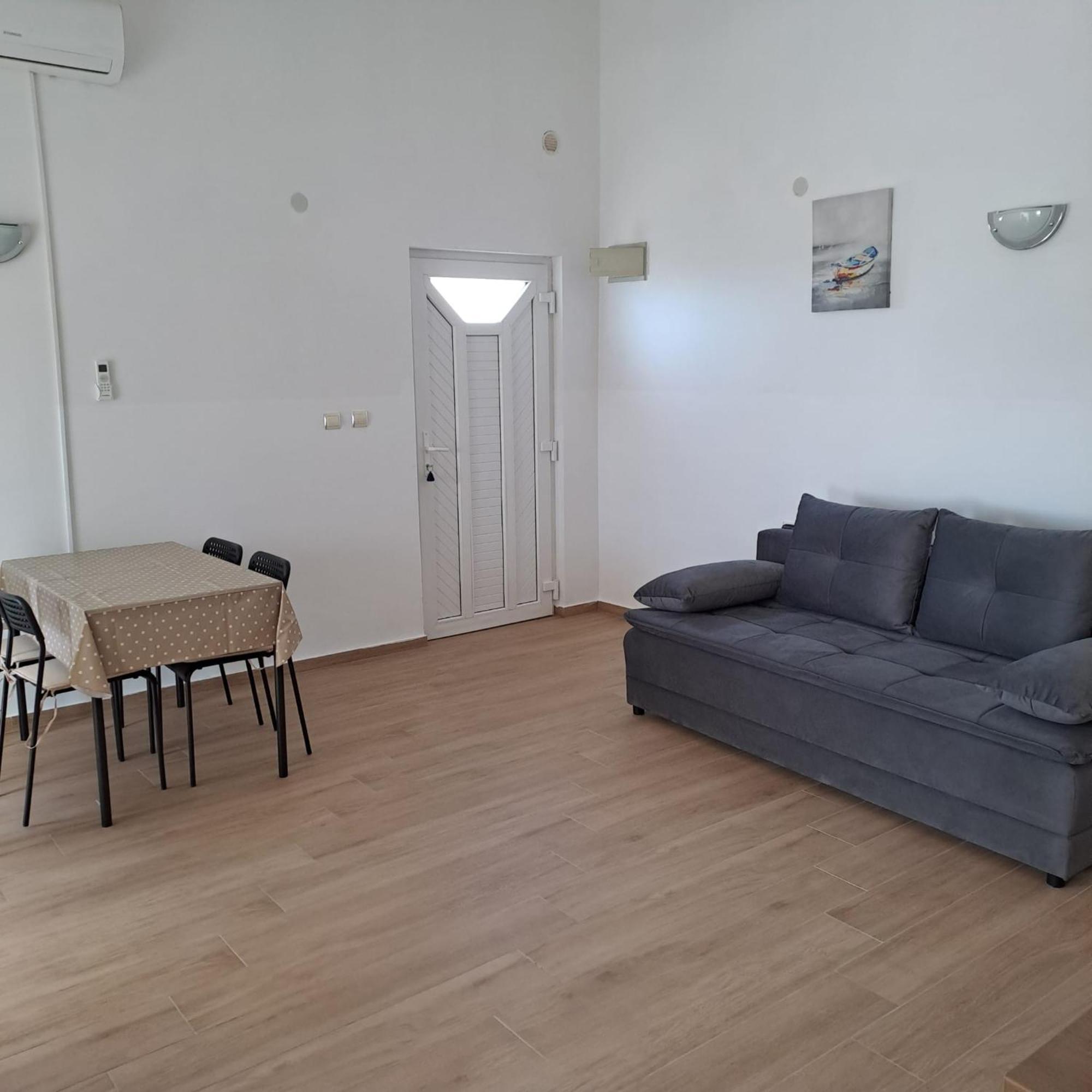 Apartments Cecilija Povljana Ngoại thất bức ảnh