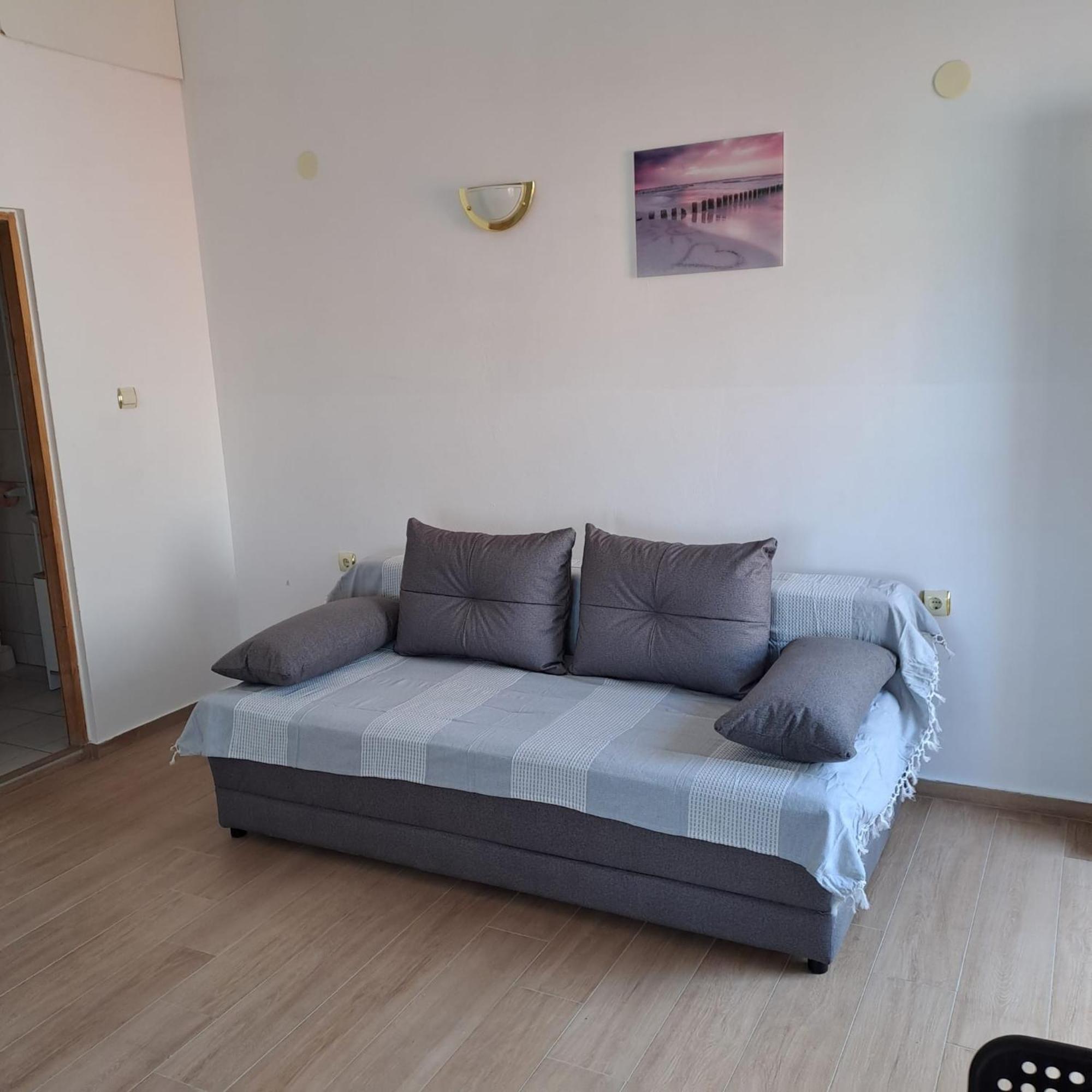 Apartments Cecilija Povljana Ngoại thất bức ảnh