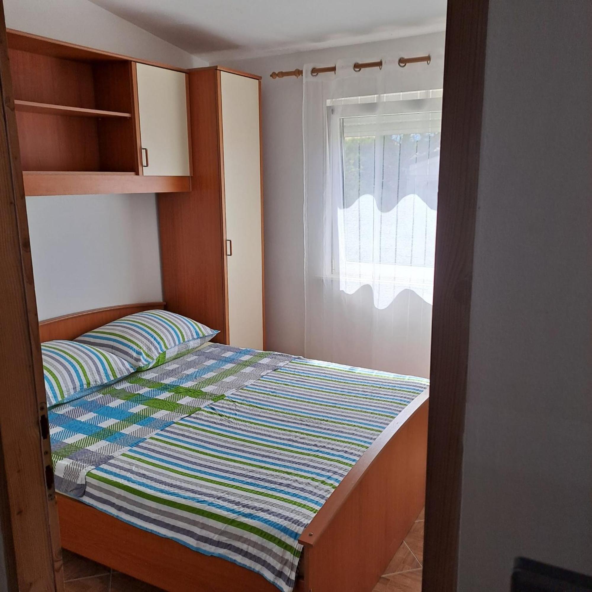 Apartments Cecilija Povljana Ngoại thất bức ảnh